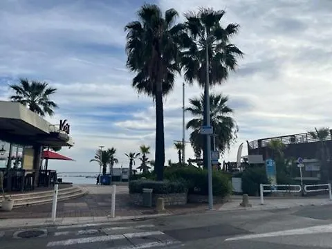 Nice With Pool And Beach 圣罗兰度瓦 0*,  法国